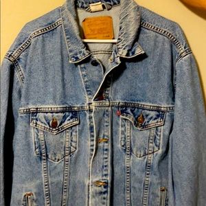 Levi’s blue Jean jacket 70507 foot sale $35.